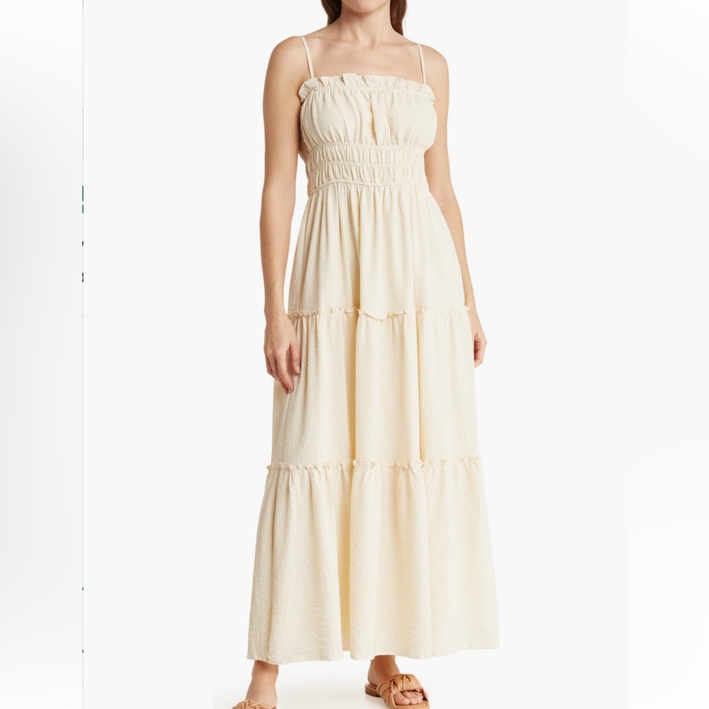 ASTR Cream Tiered Midi dress
